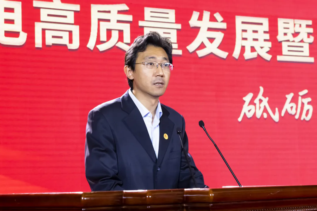 3.webp.png 3.webp.png